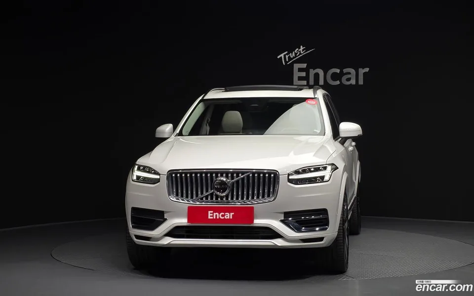 Volvo XC90 T8 2024 — миниатюра 3