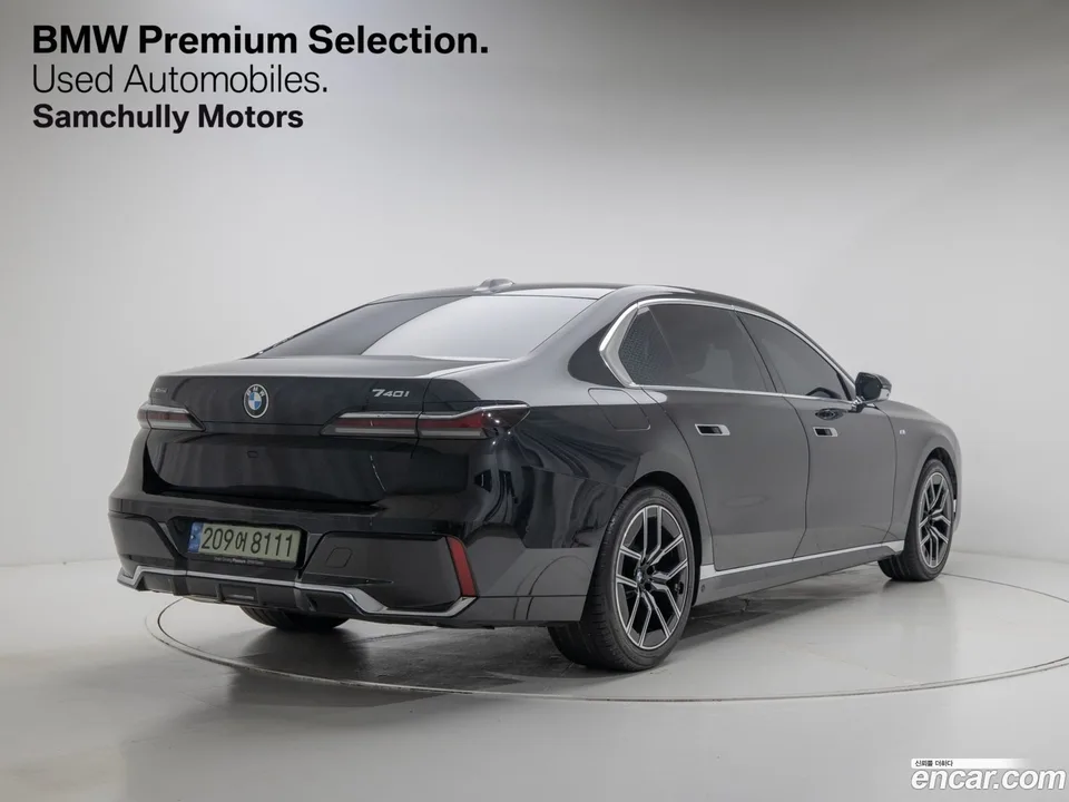 BMW 7 Series 740i xDrive M 2024 — миниатюра 2