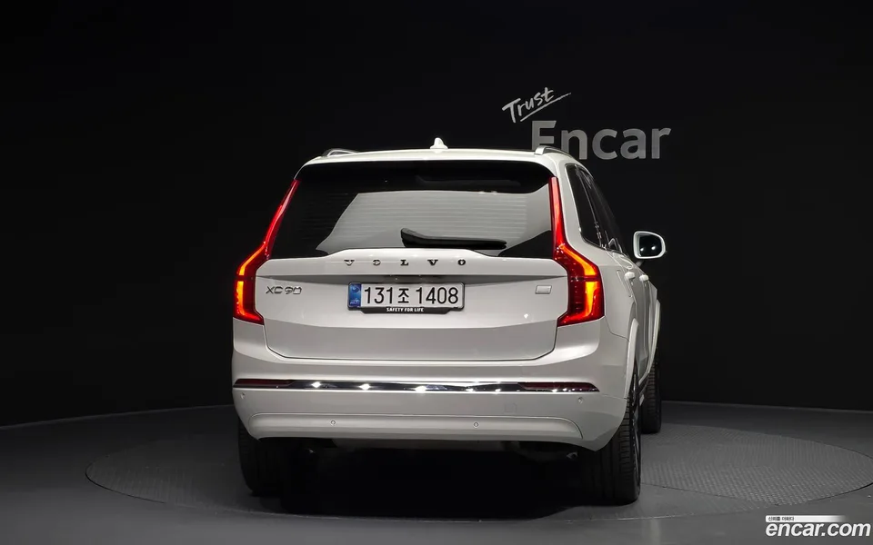 Volvo XC90 T8 2024 — миниатюра 4