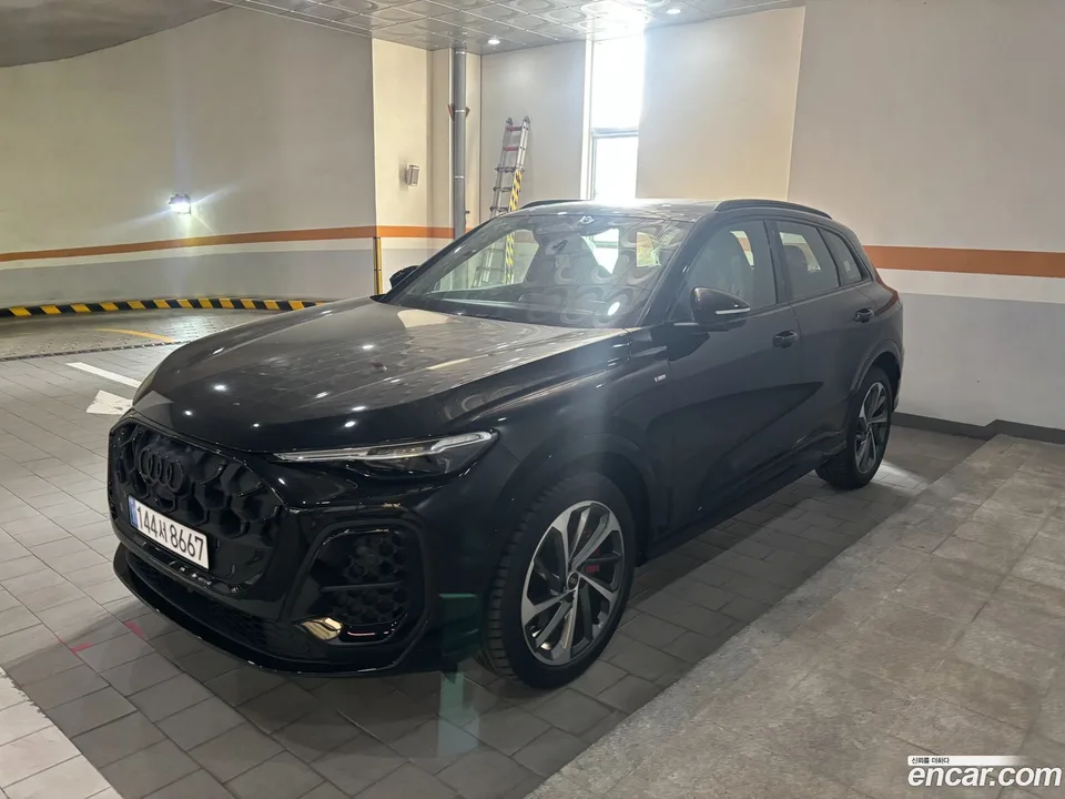Audi Q5 (80A) 40 TDI S Line 2025 — миниатюра 2