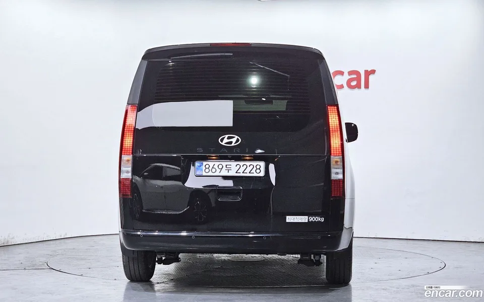 Hyundai Staria L3.5 3 2025 — миниатюра 4