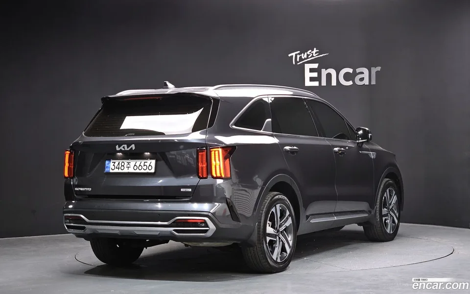 Kia Sorento HEV 1.6 2WD 2022 — миниатюра 2