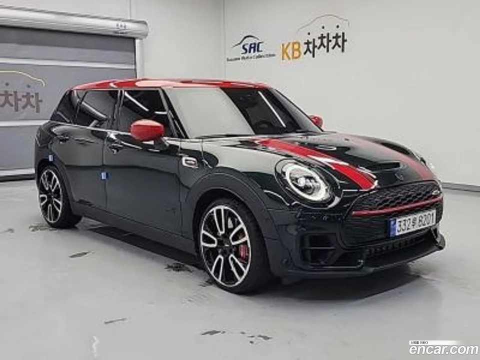 MINI Cooper S Clubman JCW 2023 — миниатюра 4