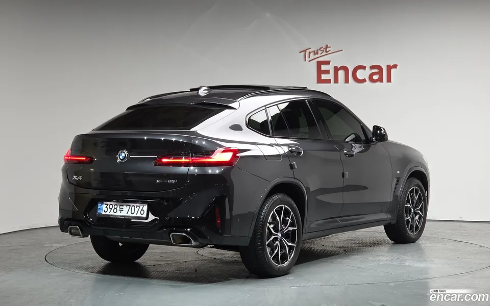 BMW X4 xDrive20i M 2024 — миниатюра 2