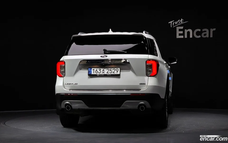 Ford Explorer 3.3 2022 — миниатюра 4