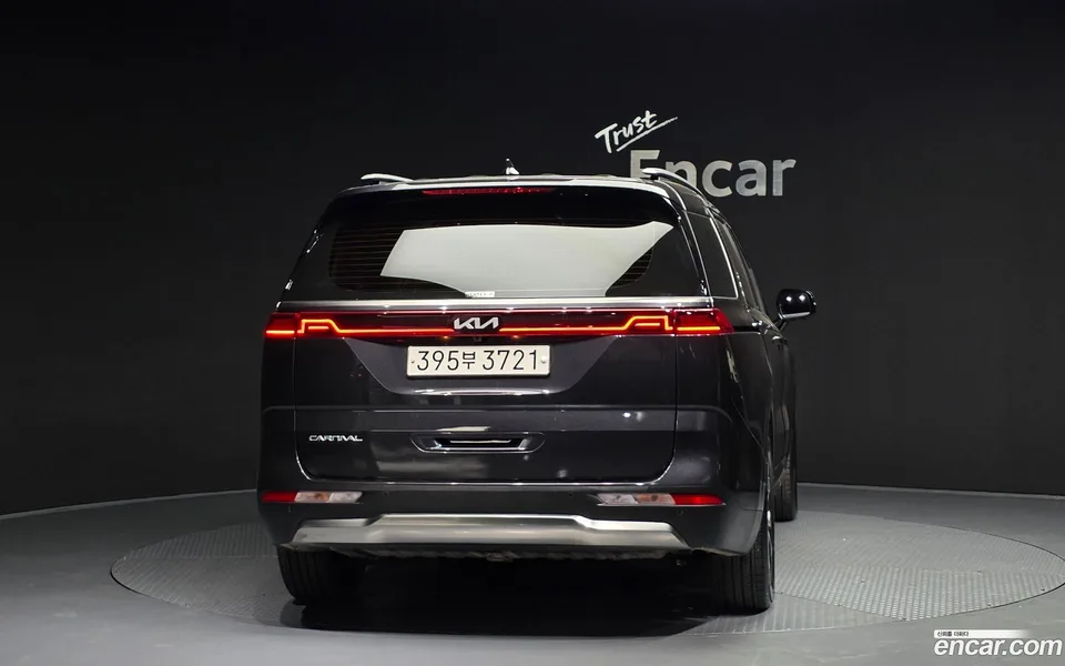 Kia Carnival 9 2023 — миниатюра 4