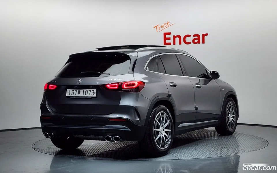 Mercedes-Benz GLA-Class GLA45 AMG 4MATIC+ 2022 — миниатюра 2
