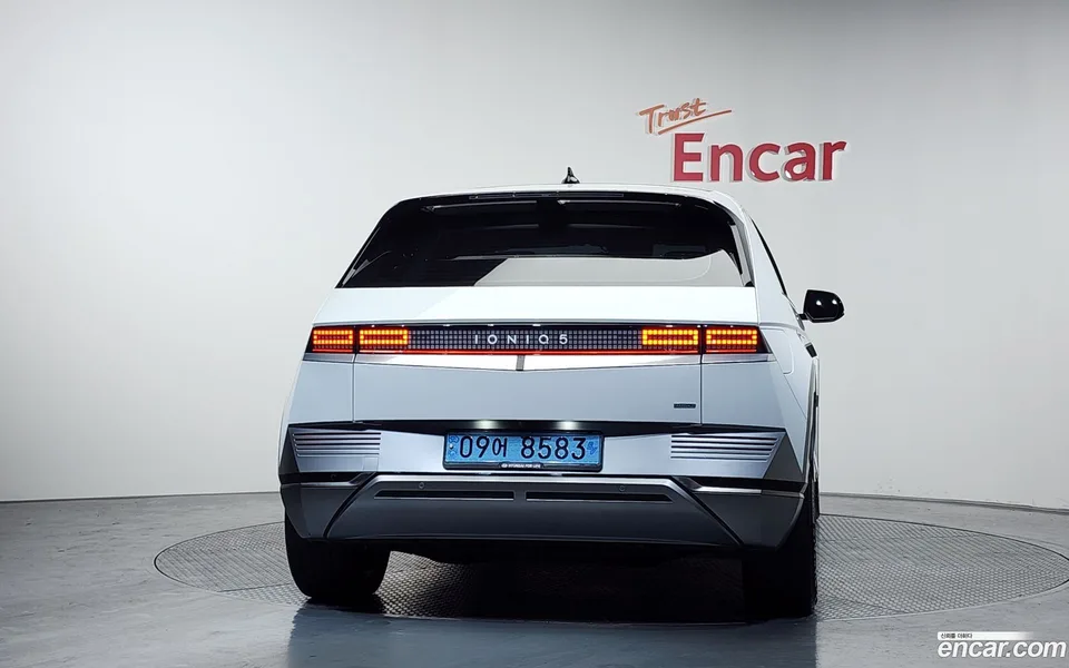 Hyundai Ioniq 5 AWD 2023 — миниатюра 4