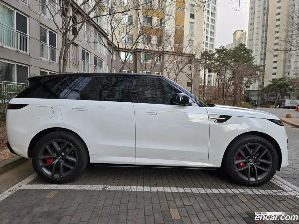 Land Rover Range Rover Sport P360 HSE 2025 — миниатюра 3