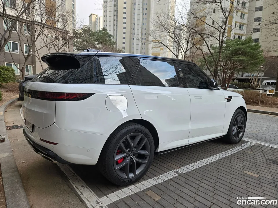 Land Rover Range Rover Sport P360 HSE 2025 — миниатюра 4
