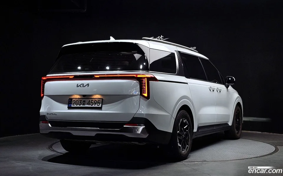 Kia Carnival 9 2024 — миниатюра 2