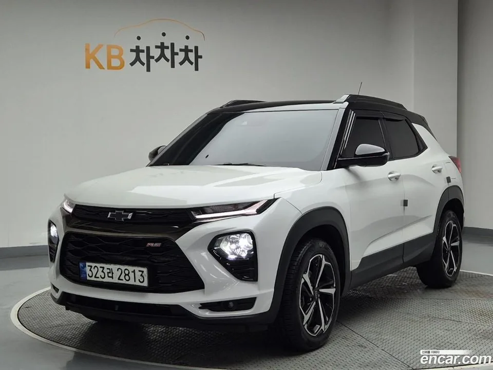 Chevrolet Trailblazer 1.3 2WD 2023 — фото 1, купить с доставкой в Москву