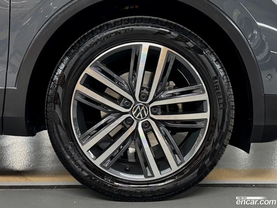 Volkswagen Tiguan 2.0 TDI 2024 — миниатюра 5