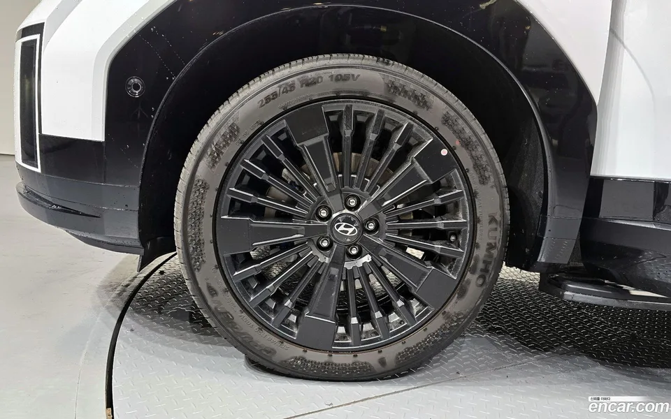 Hyundai Santa Fe HEV 1.6 2WD 2025 — миниатюра 5