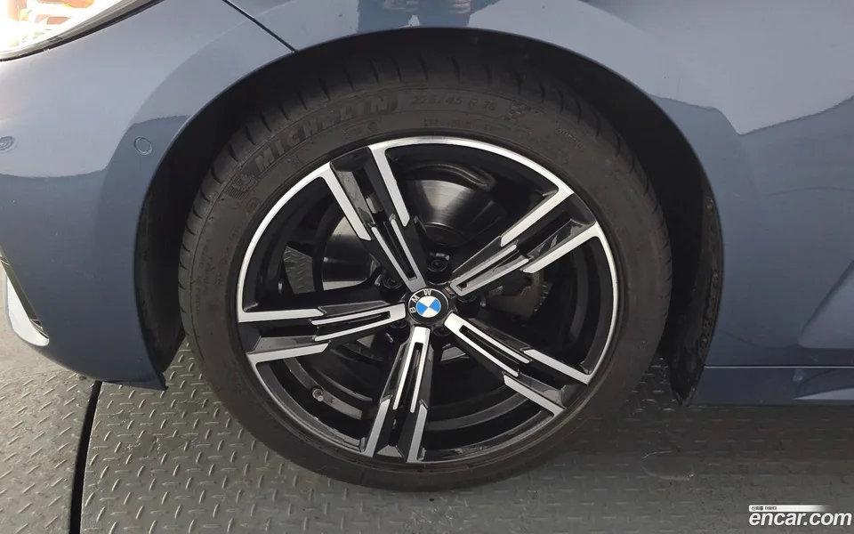 BMW 4 Series 420i M 2022 — миниатюра 5