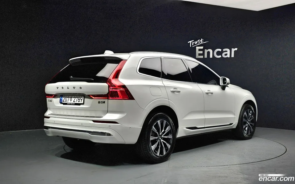 Volvo XC60 B5 2023 — миниатюра 2