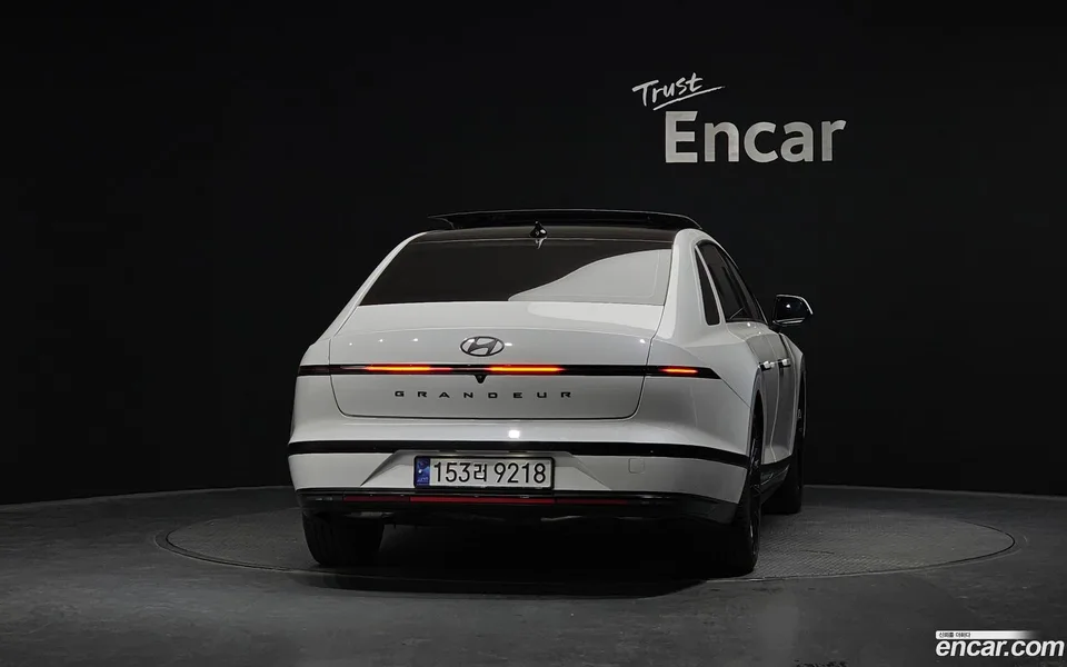 Hyundai Grandeur Hybrid 2023 — миниатюра 4