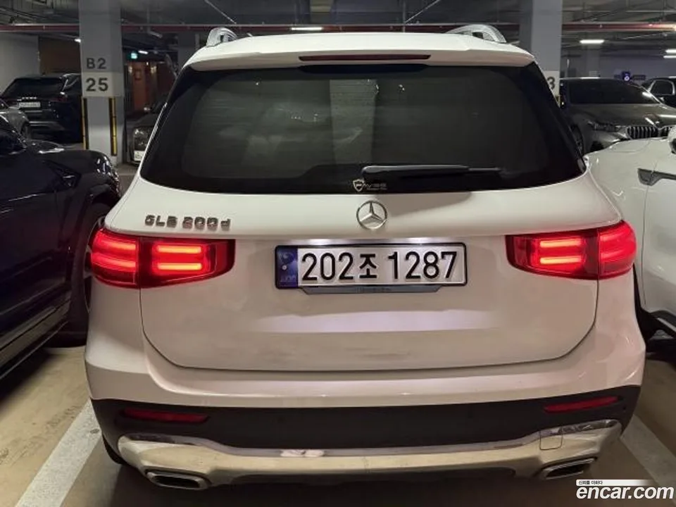 Mercedes-Benz GLB-Class GLB200 d 2023 — миниатюра 4