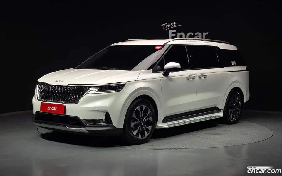Kia Carnival 9 2022 — фото 1, купить с доставкой в Москву