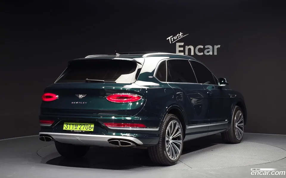 Bentley Bentayga 4.0 V8 EWB 2024 — миниатюра 2