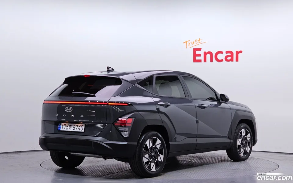 Hyundai Kona Hybrid 2023 — миниатюра 2