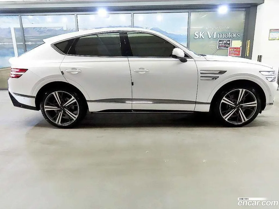 Genesis GV80 Coupe 2.5T AWD 2023 — миниатюра 3