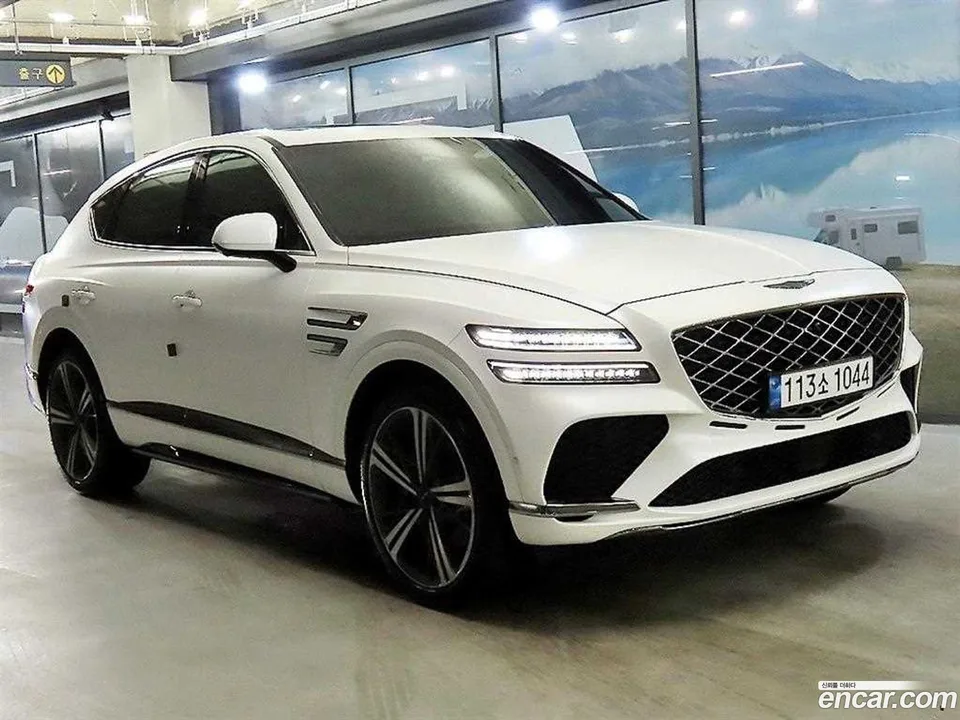 Genesis GV80 Coupe 2.5T AWD 2023 — фото 1, купить с доставкой в Москву
