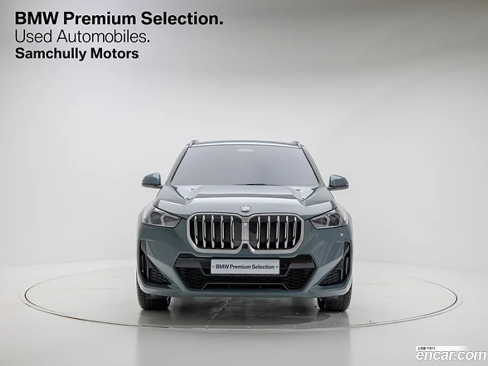 BMW X1 xDrive 20i M 2025 — миниатюра 2