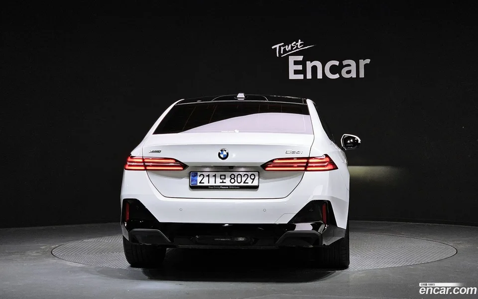 BMW 5 Series 530i xDrive M 2025 — миниатюра 4