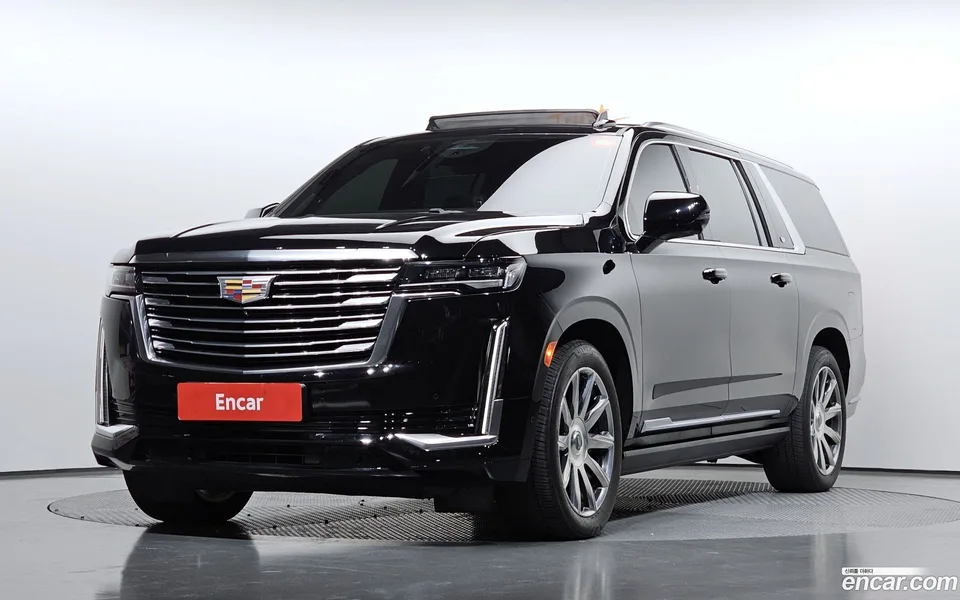 Cadillac Escalade 6.2 ESV 2022 — фото 1, купить с доставкой в Москву