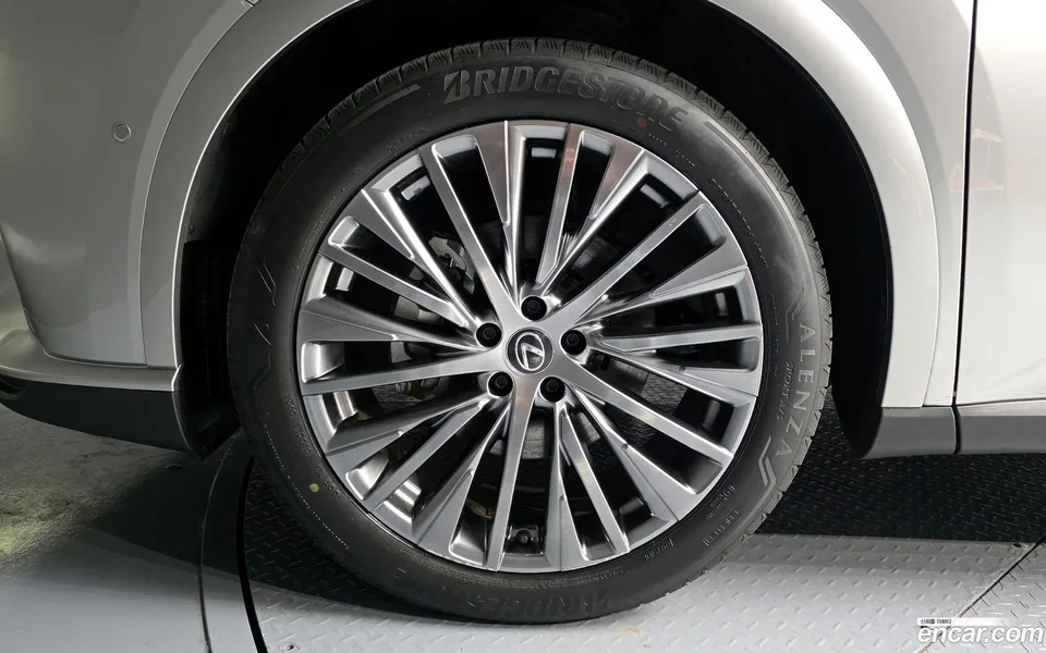 Lexus RX 350h 2024 — миниатюра 5