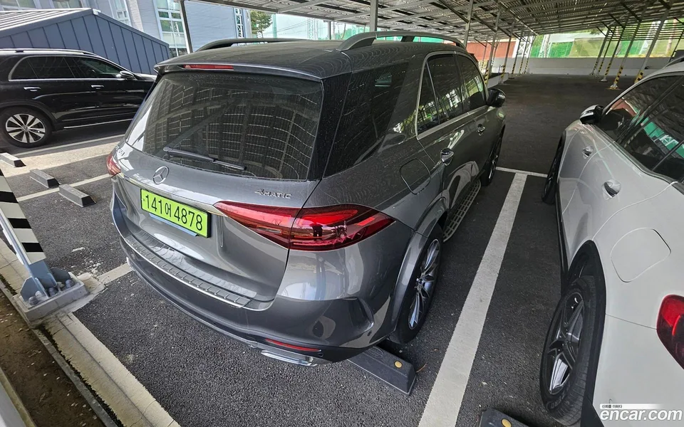 Mercedes-Benz GLE-Class GLE450 4MATIC 2025 — миниатюра 4