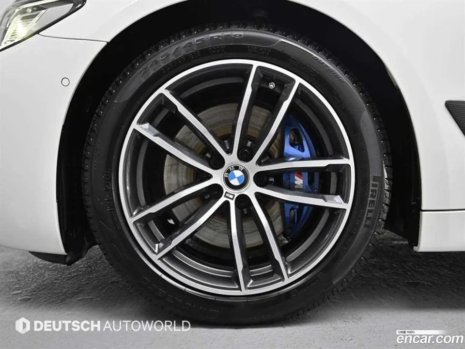 BMW 5 Series 520i M 2023 — миниатюра 5