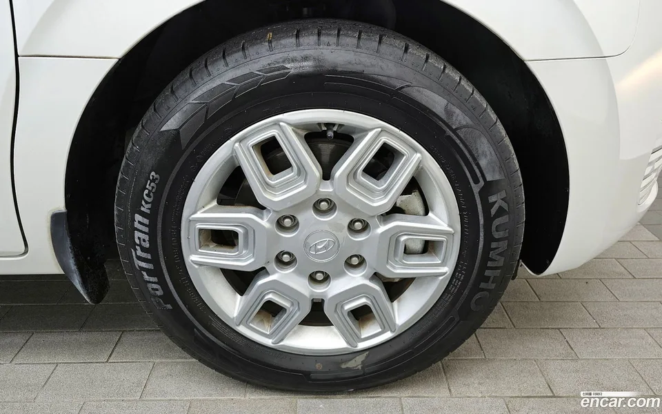 Hyundai Staria 5 2022 — миниатюра 5