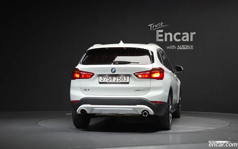 BMW X1 xDrive 20i xLine 2022 — миниатюра 4