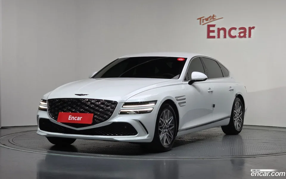 Genesis G80 2.5 2WD 2025 — фото 1, купить с доставкой в Москву