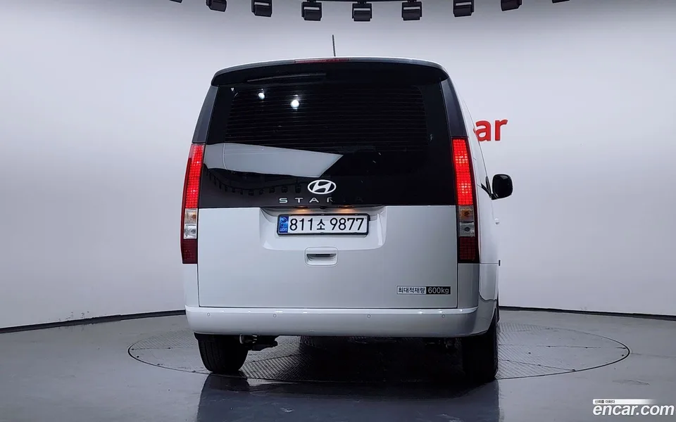 Hyundai Staria 5 2025 — миниатюра 4