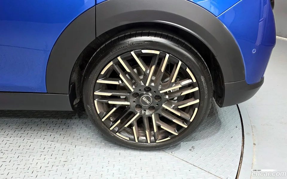 MINI Cooper S 5 2025 — миниатюра 5