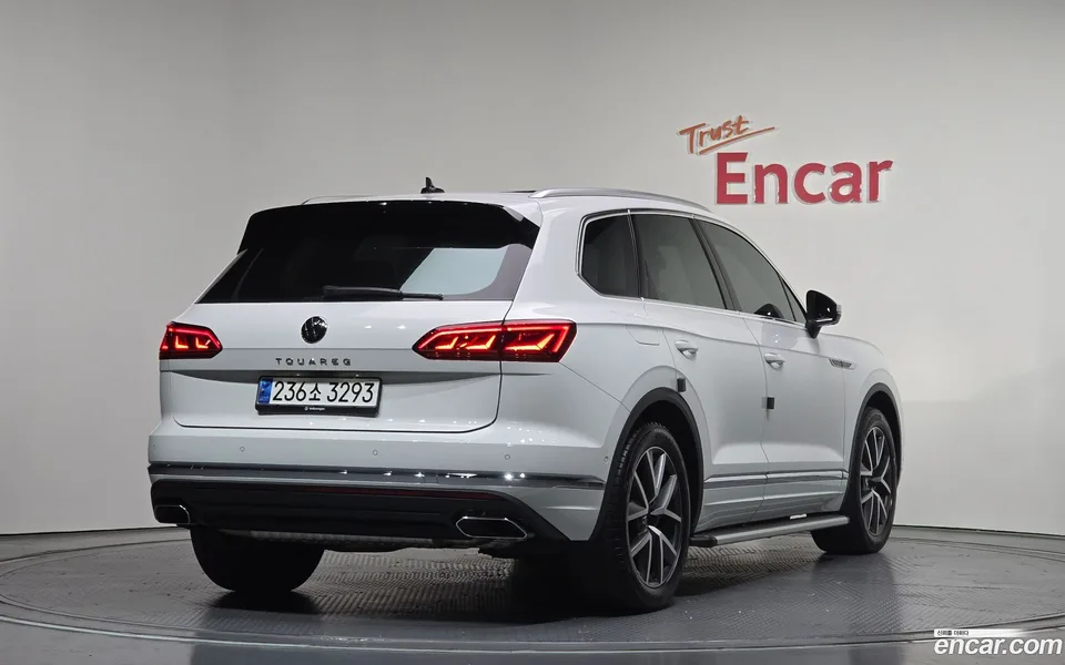 Volkswagen Touareg 3.0 TDI 2023 — миниатюра 2
