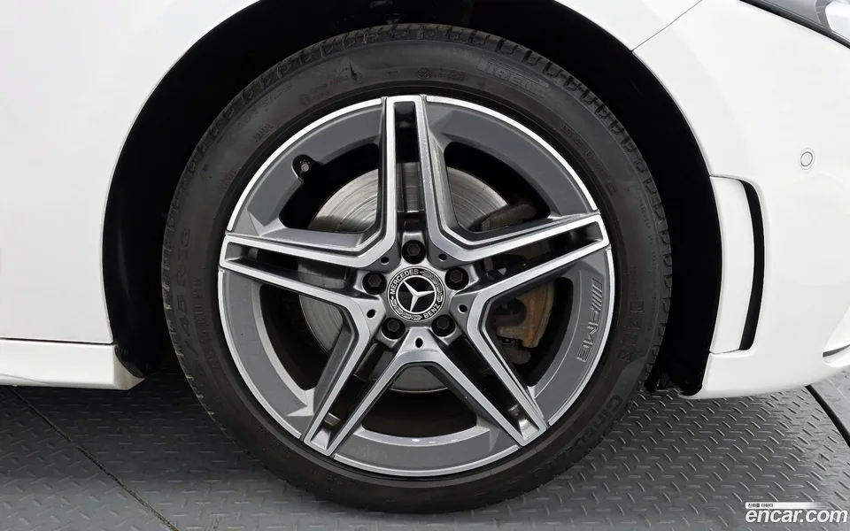 Mercedes-Benz A-Class A250 4MATIC 2022 — миниатюра 5