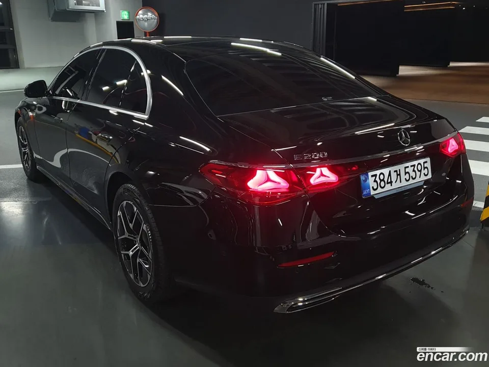 Mercedes-Benz E-Class E200 2025 — миниатюра 2