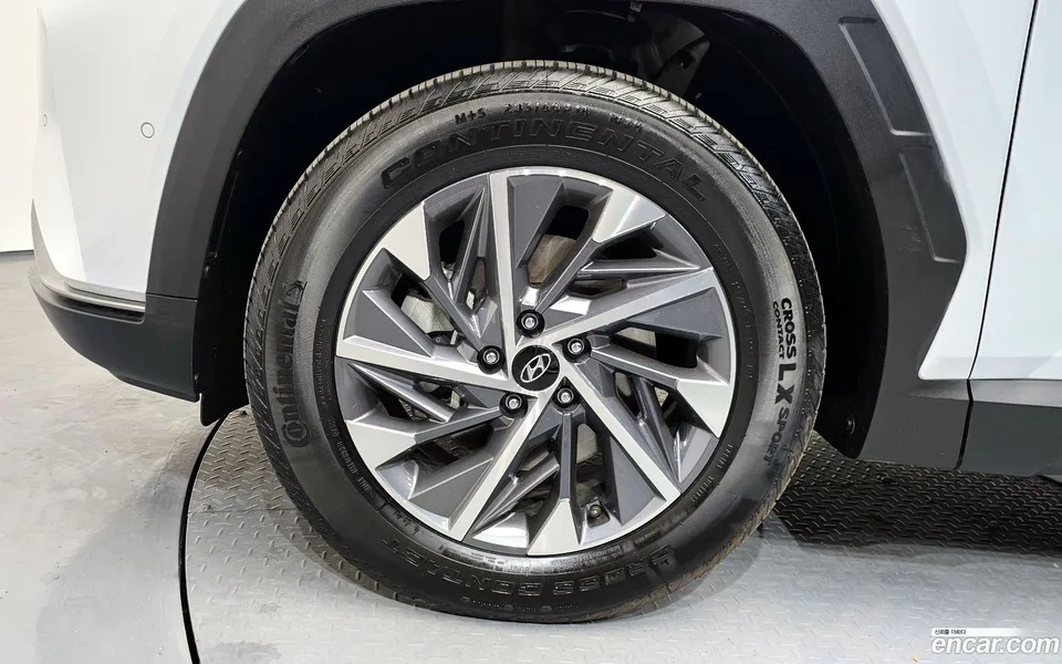 Hyundai Tucson Hybrid 2WD 2023 — миниатюра 5