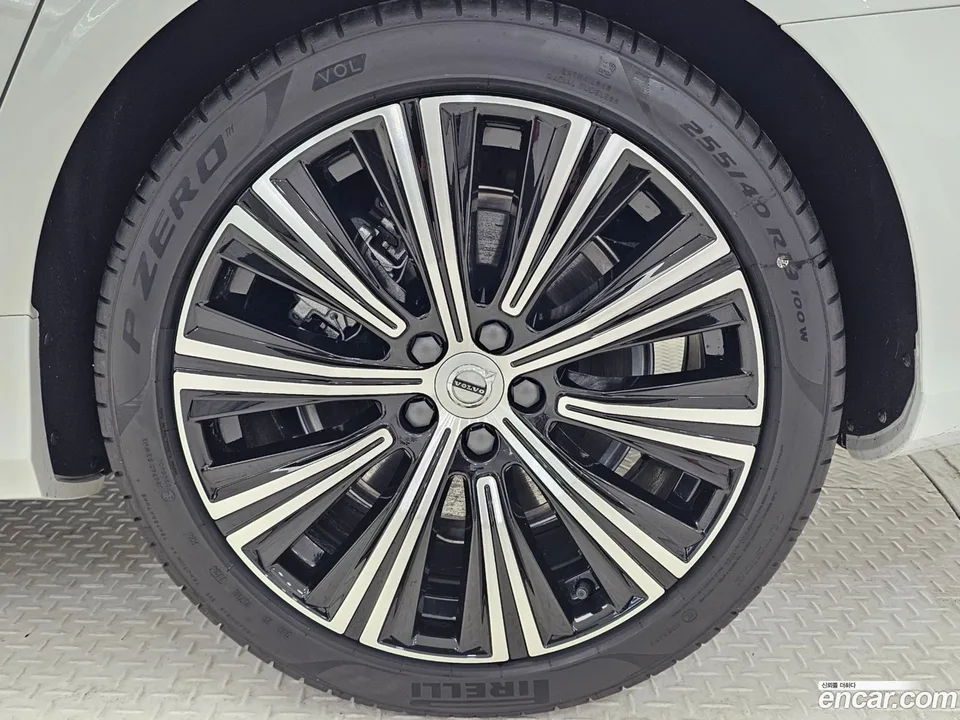 Volvo S90 B5 2024 — миниатюра 5