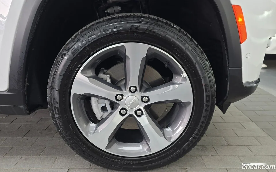 Jeep Grand Cherokee 3.6 2023 — миниатюра 5