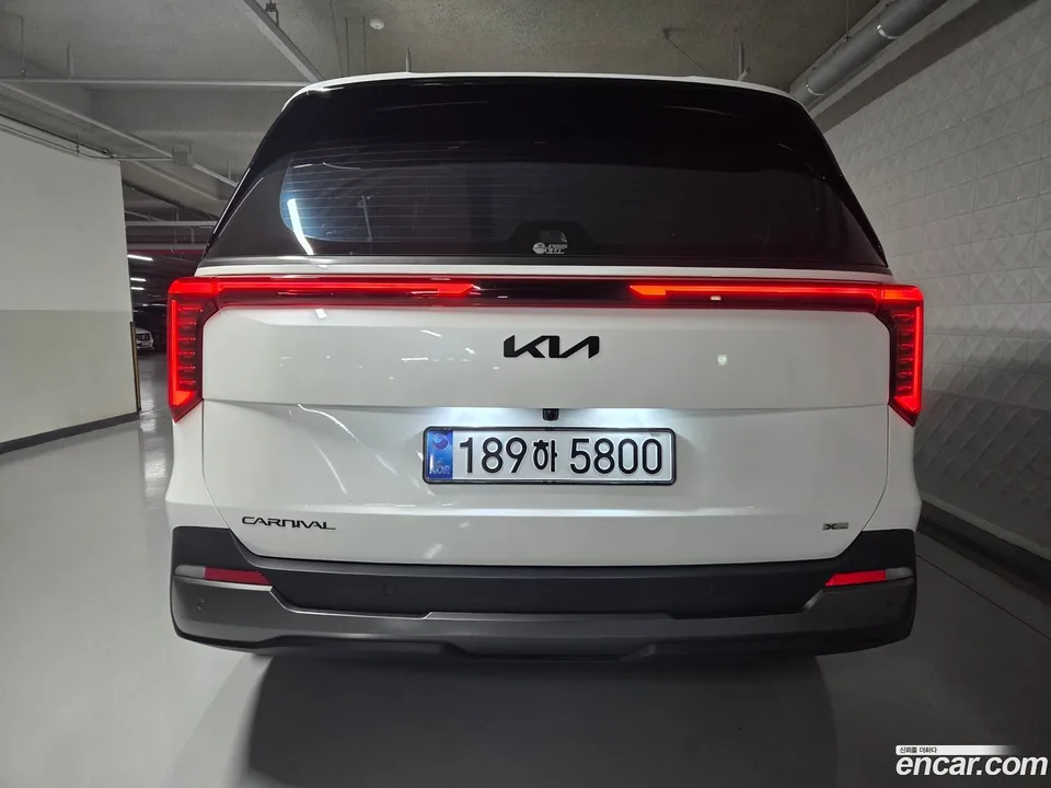 Kia Carnival HEV 7 X Line 2025 — миниатюра 4