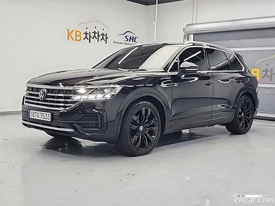 Volkswagen Touareg 3.0 TDI R-Line 2023 — миниатюра 2