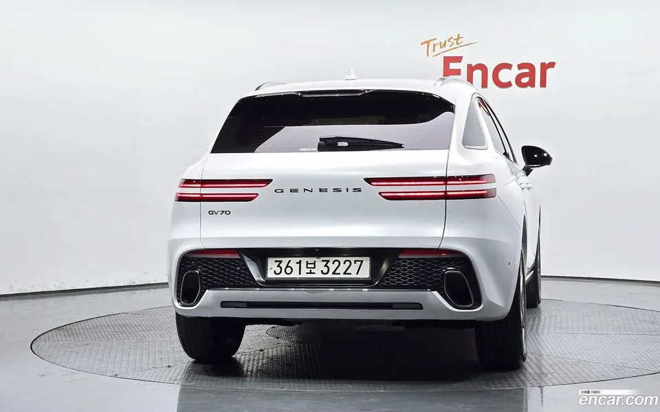 Genesis GV70 2.5T 2WD 2022 — миниатюра 4