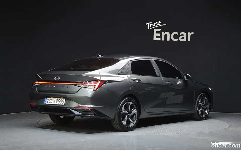 Hyundai Avante 1.6 2022 — миниатюра 2