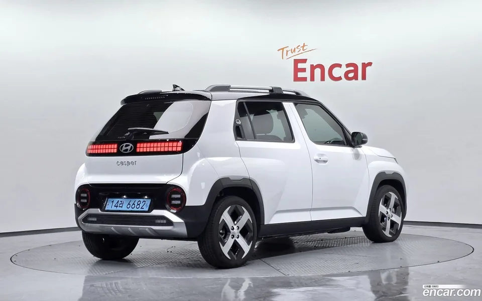 Hyundai Casper Electric 2024 — миниатюра 2