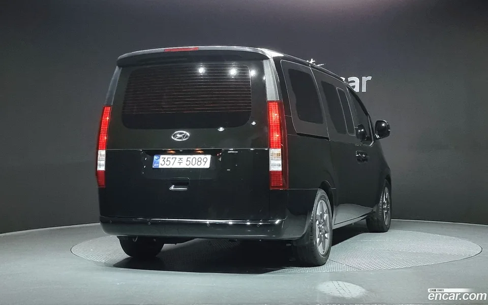 Hyundai Staria 9 2022 — миниатюра 4